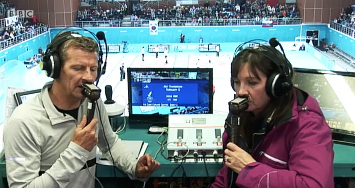 王牌解说员陈一鸣工作照